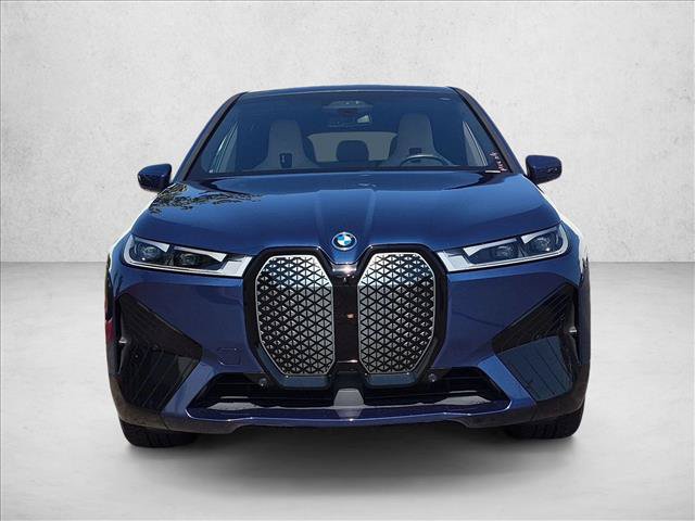 Used 2024 BMW iX xDrive50 w/ Premium Package AWD/4WD image 2