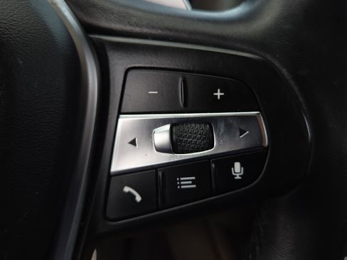 Used 2019 BMW 330i xDrive Sedan w/ Driving Assistance Package image 25