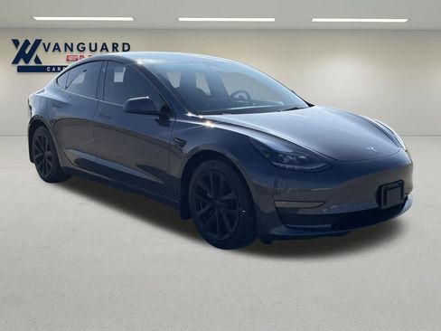 Used 2023 Tesla Model 3 Standard Range image 8
