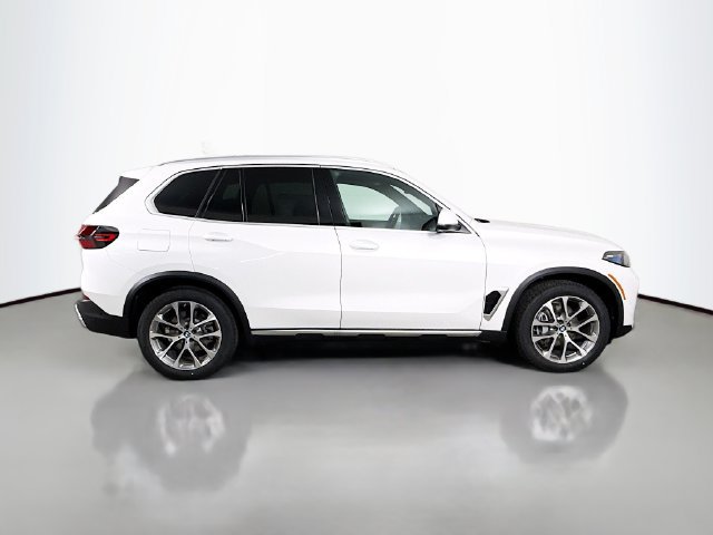 Used 2026 BMW X5 xDrive40i w/ Premium Package AWD/4WD image 8