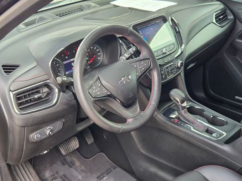 Used 2022 Chevrolet Equinox RS w/ RS Leather Package image 10