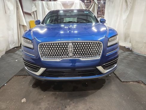 Used 2020 Lincoln Nautilus Reserve image 3
