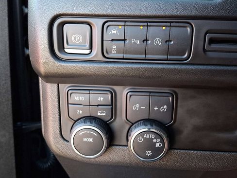 Used 2023 Chevrolet Tahoe RST image 28