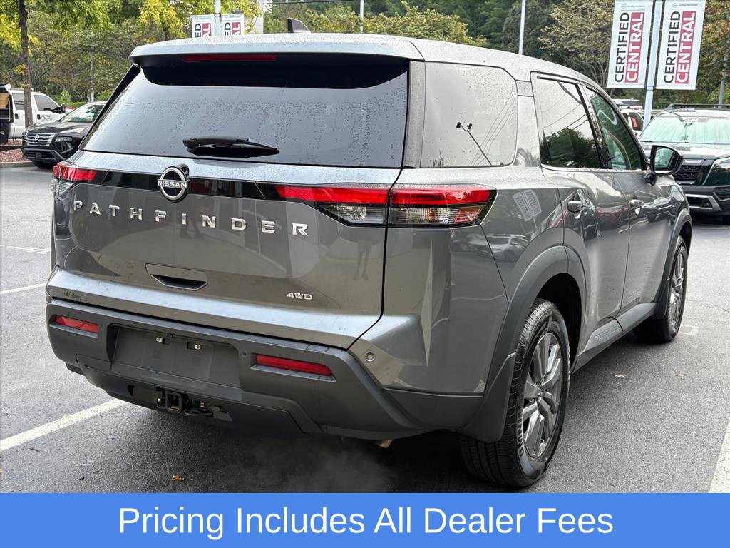 Used 2025 Nissan Pathfinder S AWD/4WD image 8