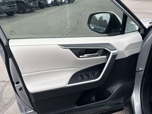 Used 2025 Toyota RAV4 XLE w/ Convenience Package image 12