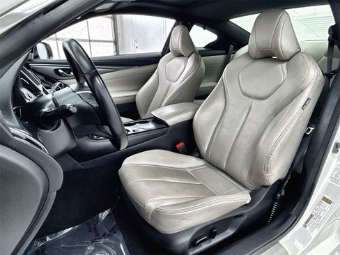 Used 2017 INFINITI Q60 w/ Cargo Package image 10