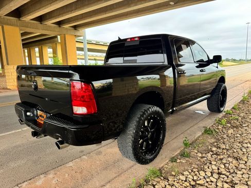 Used 2019 RAM 1500 Lone Star RWD image 3