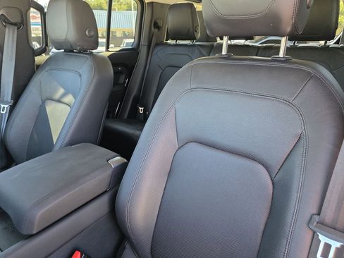 Used 2024 Land Rover Defender 110 S image 13