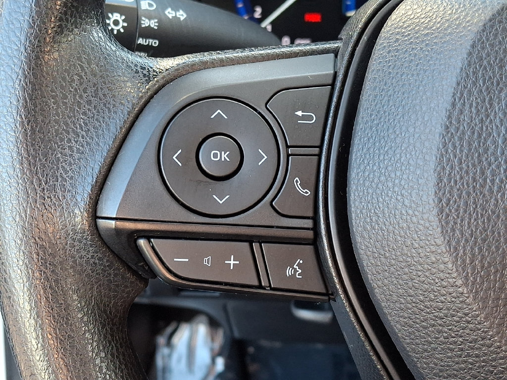 Certified 2022 Toyota Corolla LE FWD image 22