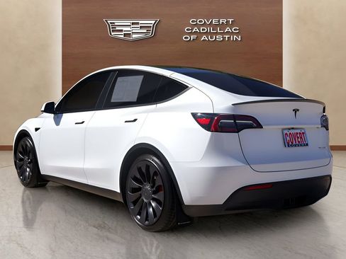 Used 2023 Tesla Model Y Performance image 3