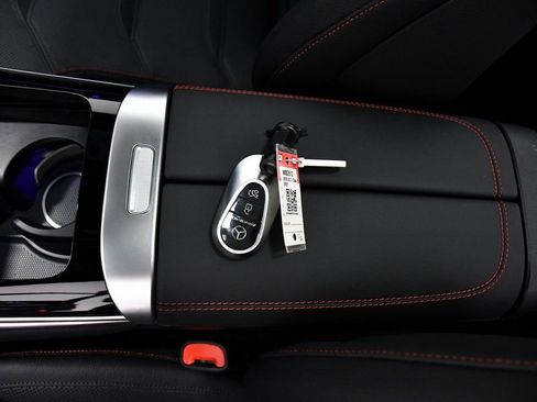 New 2026 Mercedes-Benz GLC 43 AMG 4MATIC image 21