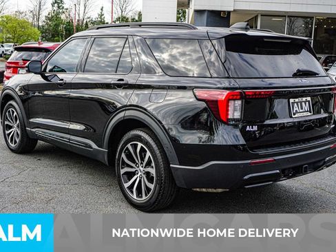 Used 2025 Ford Explorer ST-Line AWD/4WD image 4
