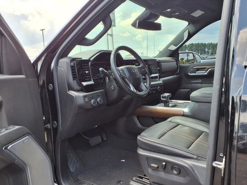 Used 2024 Chevrolet Silverado 1500 High Country w/ Midnight Edition image 20