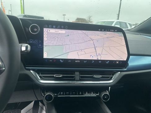 New 2026 Chevrolet Equinox EV LT image 22