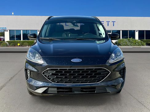 Certified 2021 Ford Escape SE w/ SE Sport Appearance Package image 2