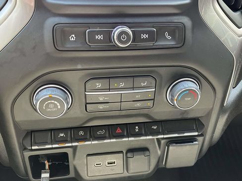 Used 2022 Chevrolet Silverado 1500 Custom RWD image 29