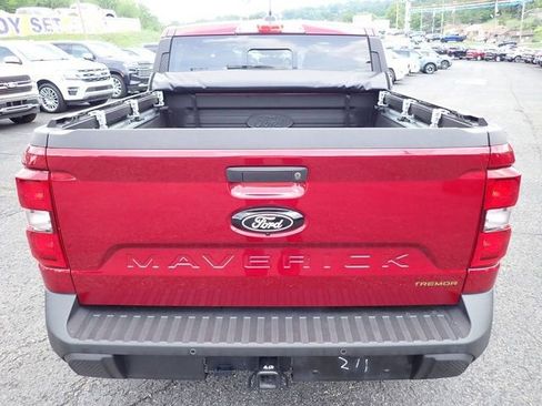 Certified 2025 Ford Maverick Tremor AWD/4WD image 6