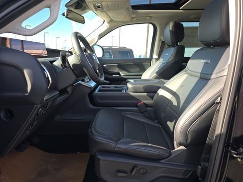 New 2026 Ford Expedition Platinum w/ Driver's Package image 11