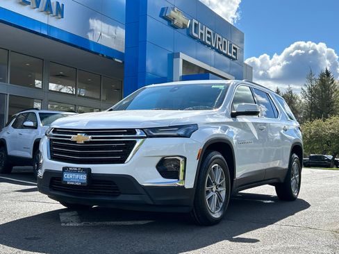 Certified 2023 Chevrolet Traverse LT AWD/4WD image 1