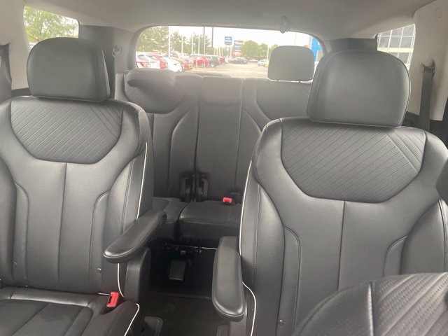 Used 2024 Hyundai Palisade SEL FWD image 11