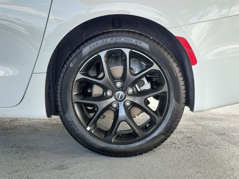 New 2026 Chrysler Pacifica Select FWD image 7