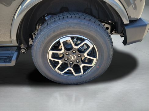 New 2026 Ford Bronco Outer Banks AWD/4WD image 29