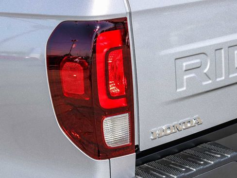 Used 2025 Honda Ridgeline Sport+ image 7