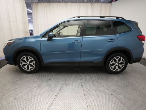 Used 2023 Subaru Forester Premium image 26