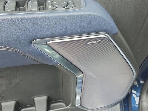 Used 2022 Chevrolet Silverado 1500 High Country w/ High Country Premium Package AWD/4WD image 15