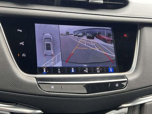 Certified 2025 Cadillac XT5 Premium Luxury w/ Technology Package AWD/4WD image 23