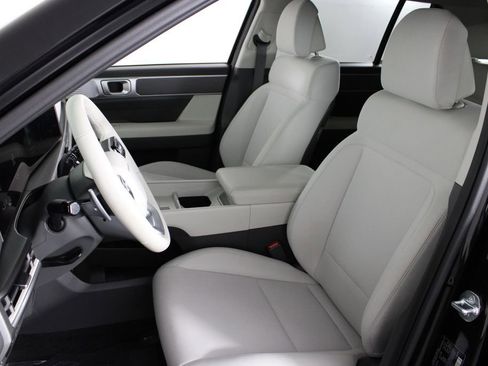 Certified 2026 Hyundai Santa Fe SE FWD image 21