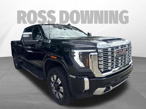 Certified 2025 GMC Sierra 2500 Denali w/ Denali Reserve Package AWD/4WD image 3