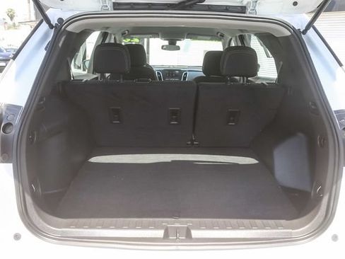 Used 2023 Chevrolet Equinox LS FWD image 27