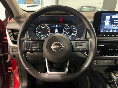 Used 2022 Nissan Rogue SL w/ SL Premium Package AWD/4WD image 11