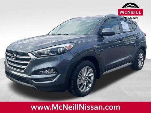 Used 2017 Hyundai Tucson SE image 3