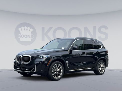 Used 2024 BMW X5 xDrive40i AWD/4WD image 1