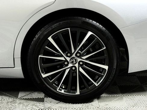 Used 2025 Lexus ES 350 w/ Premium Package FWD image 14