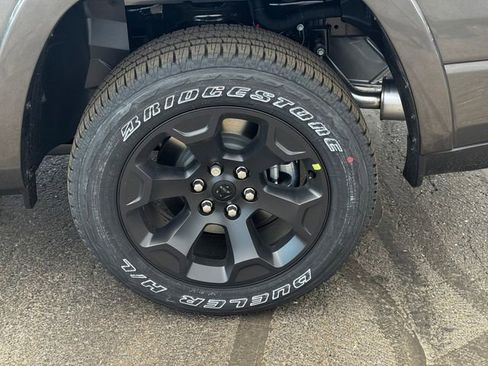New 2026 RAM 1500 Big Horn AWD/4WD image 11