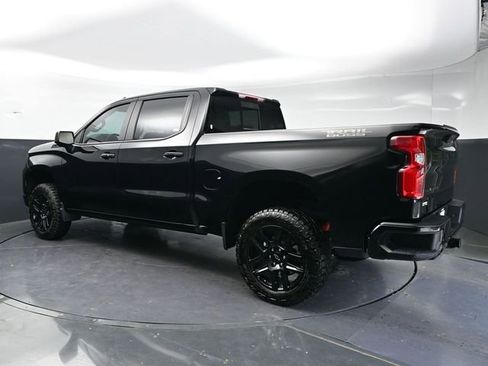 Used 2024 Chevrolet Silverado 1500 LT Trail Boss w/ LT Trail Boss Premium Package AWD/4WD image 7