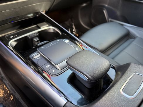 Used 2023 Mercedes-Benz GLA 250 4MATIC image 44