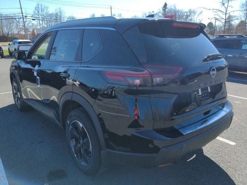 New 2026 Nissan Rogue SV w/ SV Premium Package AWD/4WD image 7