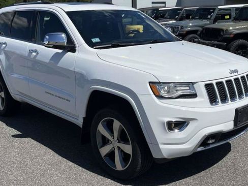 Used 2015 Jeep Grand Cherokee Overland AWD/4WD image 2