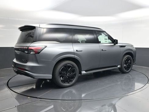 New 2026 INFINITI QX80 4WD image 3