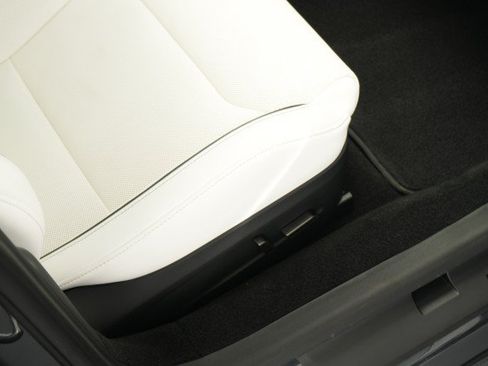 Used 2025 Tesla Model 3 Performance AWD/4WD image 44