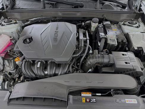 Used 2025 Hyundai Sonata SE FWD image 32
