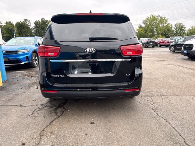 Used 2020 Kia Sedona LX FWD image 6