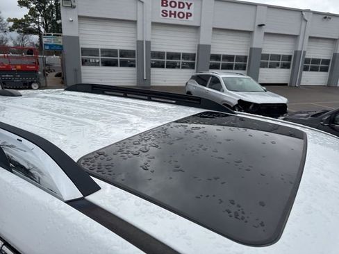 Used 2017 GMC Terrain SLT w/ Open Road Package image 5