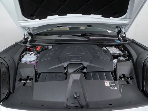 New 2026 Porsche Cayenne image 36