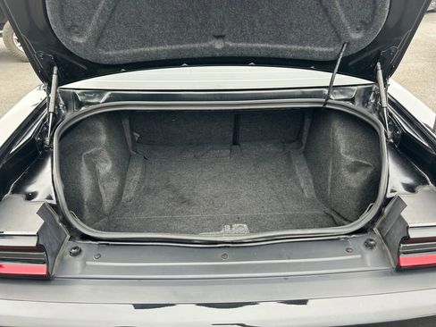 Used 2015 Dodge Challenger SRT Hellcat image 25