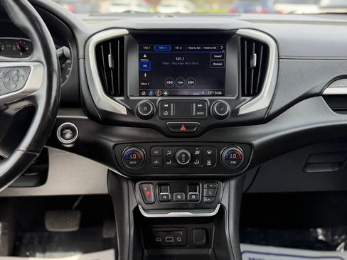 Used 2019 GMC Terrain SLT w/ Preferred Package AWD/4WD image 9